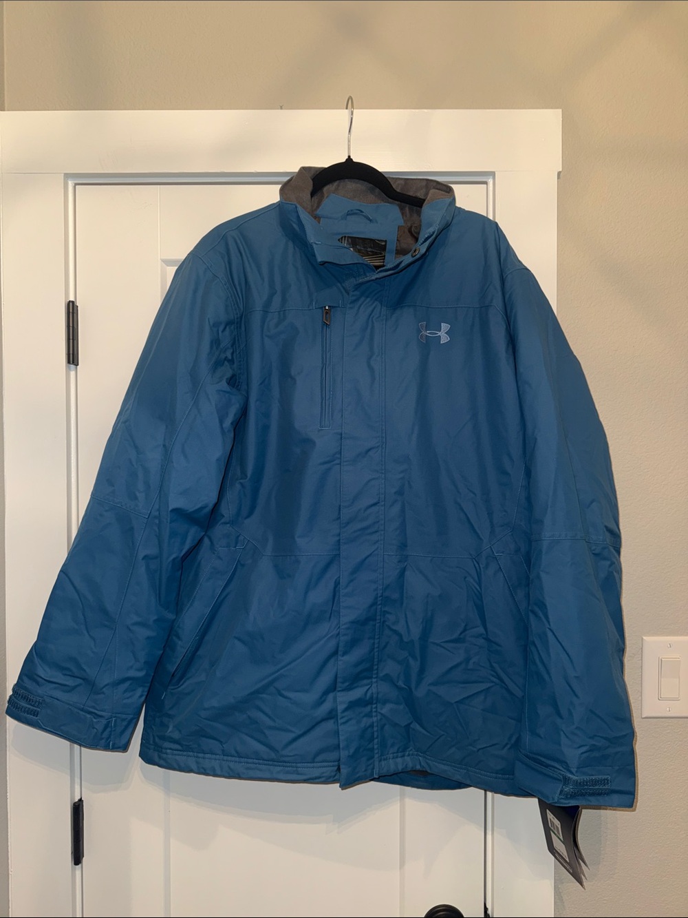 Under Armour Men's Teal Blue Ski / Snow Jacket